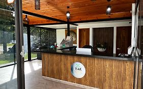Hotel&Golf Isak Aeropuerto